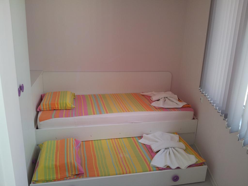 Apartment Zlatina Ahyolu Oda fotoğraf